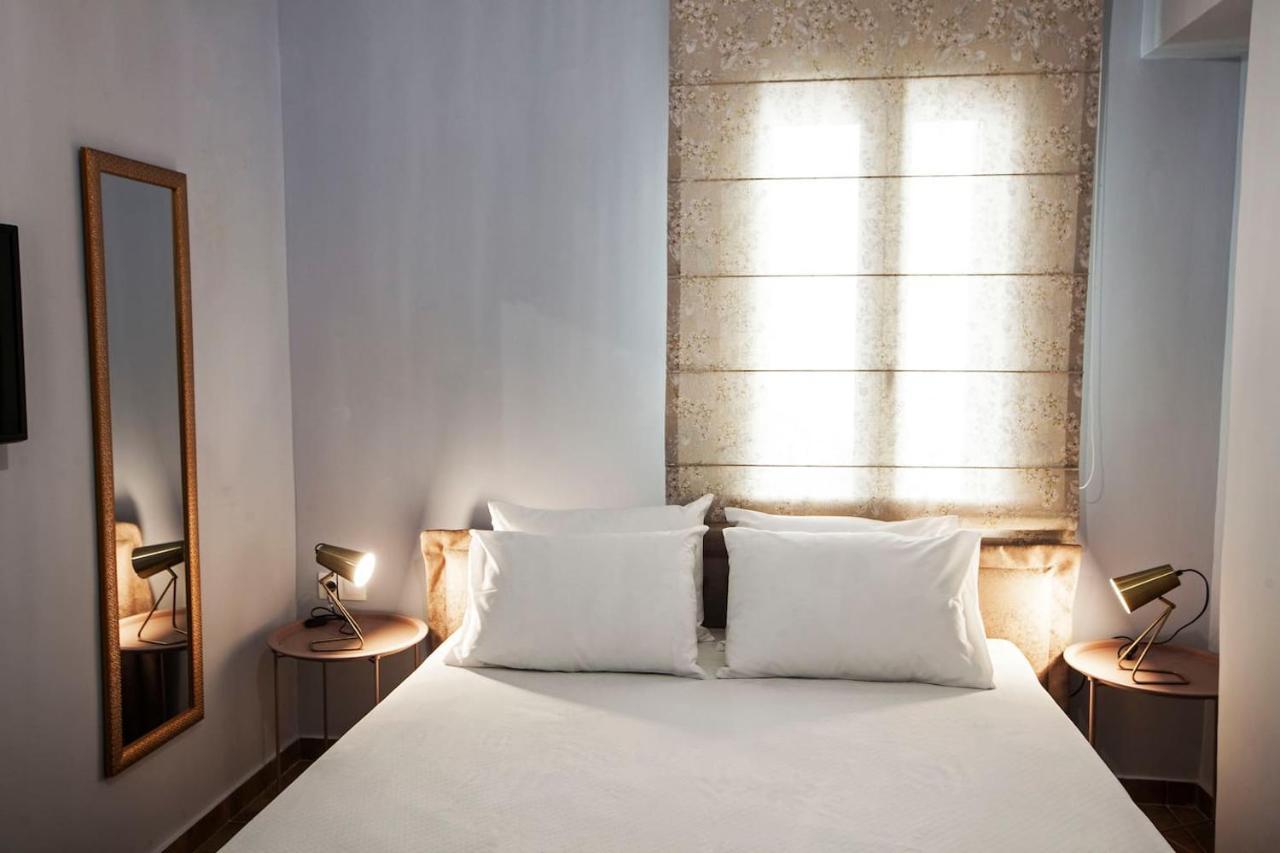 Pagrati Hilton Location Bentzi Family Suite 5 아테네 외부 사진