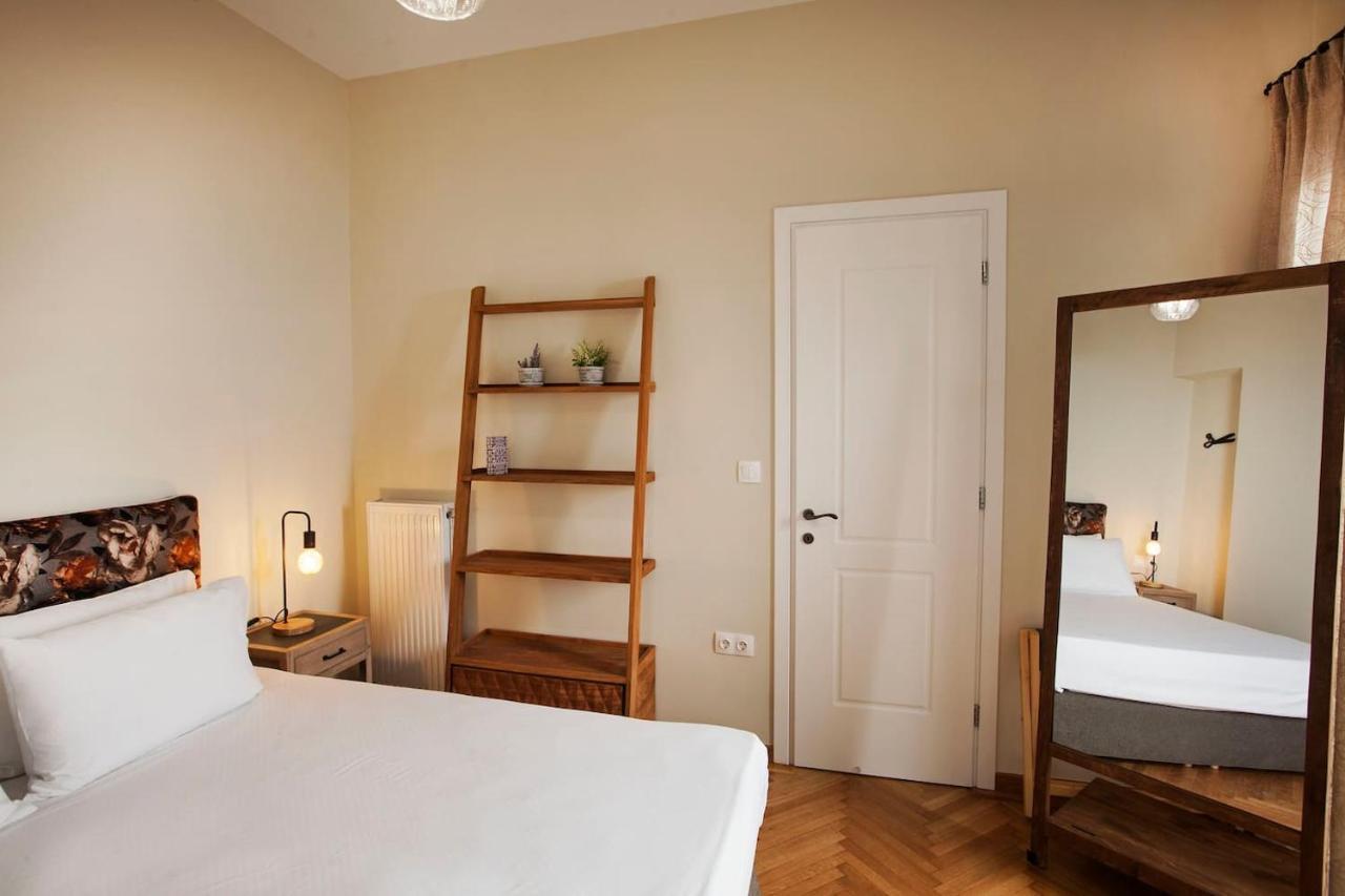 Pagrati Hilton Location Bentzi Family Suite 5 아테네 외부 사진